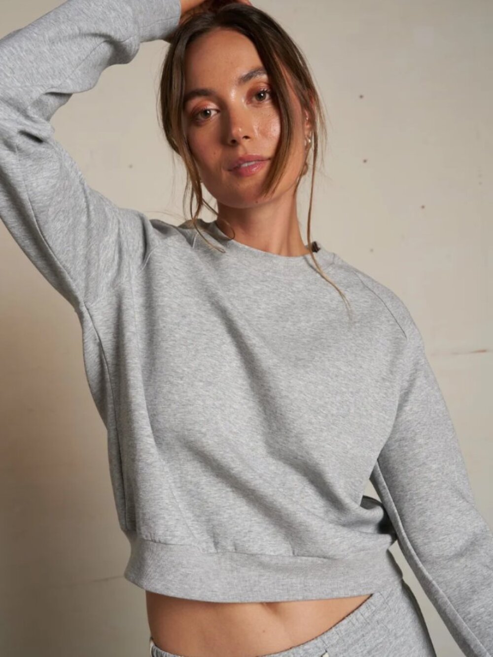 perfect white tee lucia pureform raglan sweatshirt, heather gray